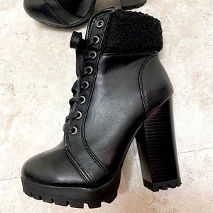 **IN TREND** STYLISH SEXY BOOTS!